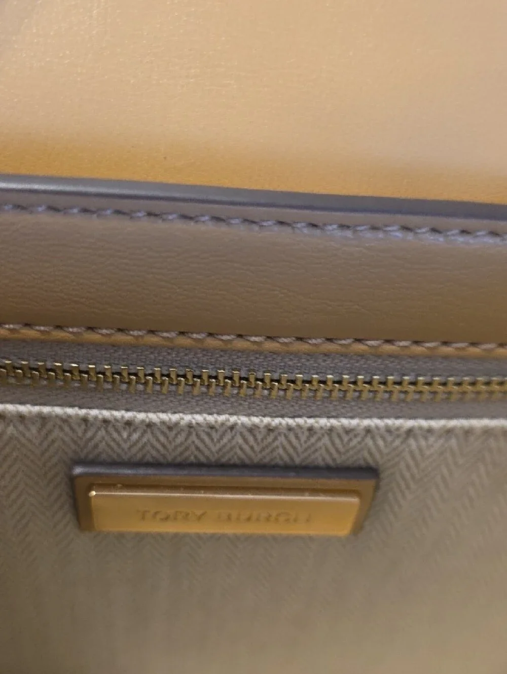 Tory Burch Patent Leather Crossbody in Camel/Tan with Gold Hardware